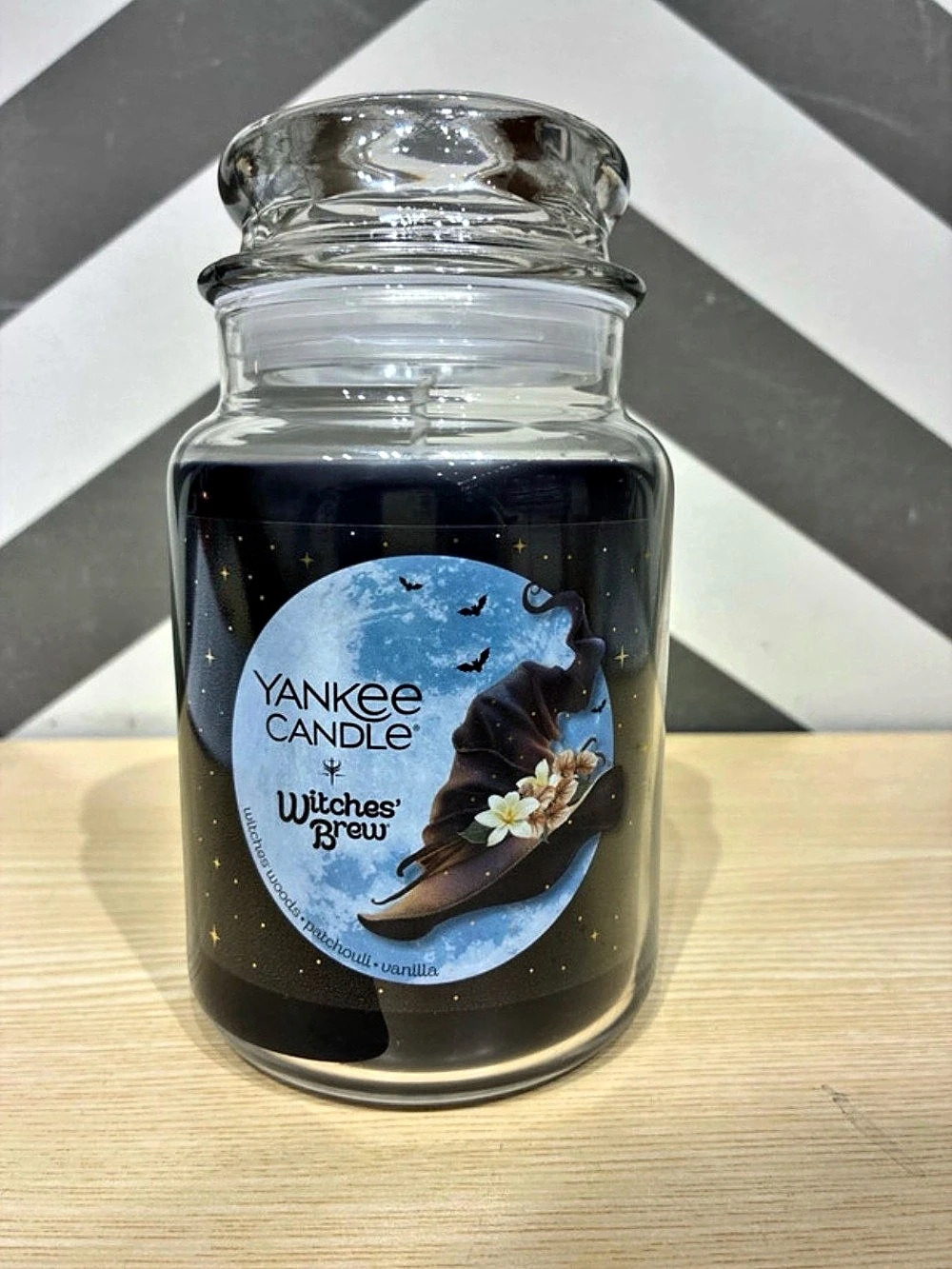 Yankee Candle Witches' Brew in Black